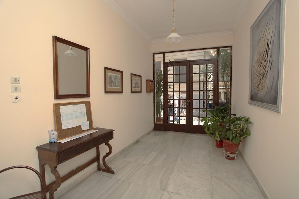 Stylish Studio Below The Acropolis Αθήνα Εξωτερικό φωτογραφία