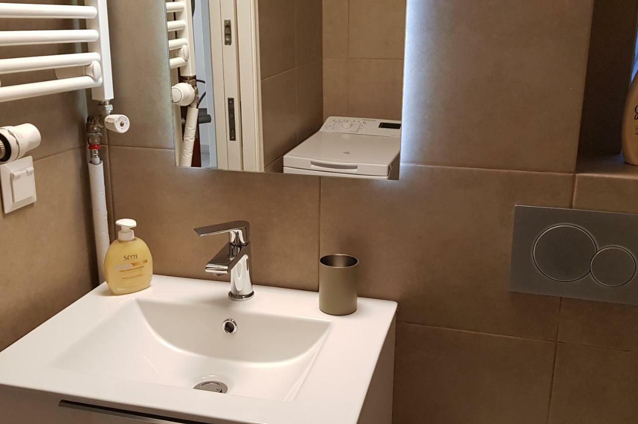 Stylish Studio Below The Acropolis Αθήνα Εξωτερικό φωτογραφία