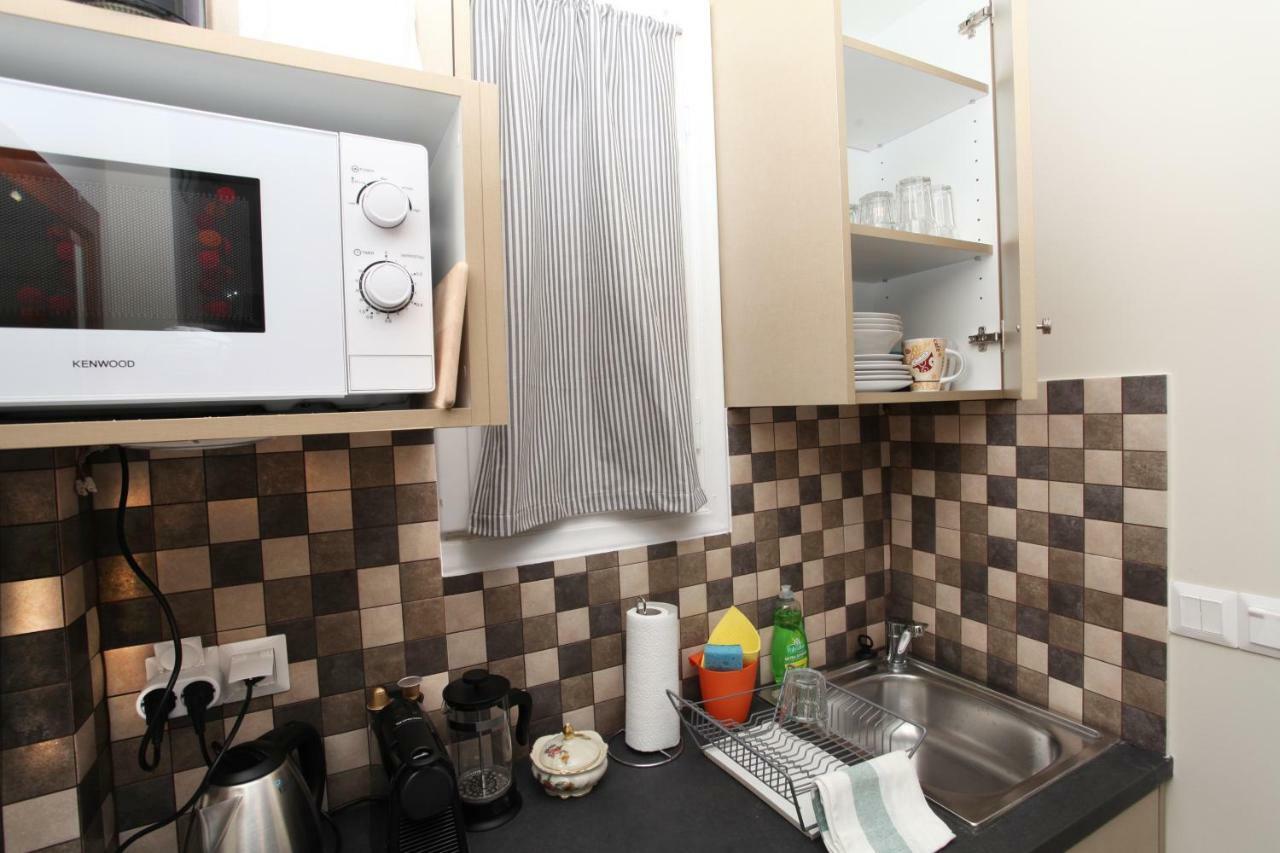 Stylish Studio Below The Acropolis Αθήνα Εξωτερικό φωτογραφία