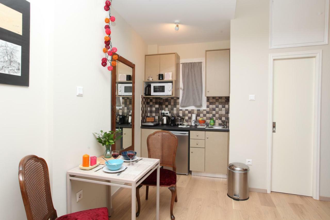 Stylish Studio Below The Acropolis Αθήνα Εξωτερικό φωτογραφία